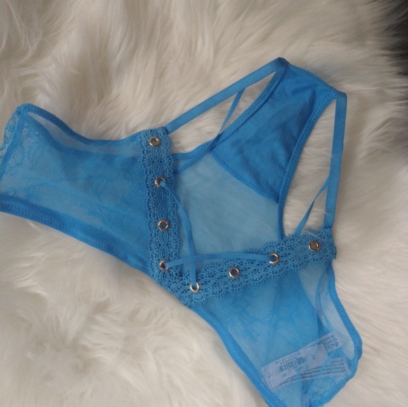 Victoria's Secret Panty Cheeky No Back Azul - Picture 8 of 9